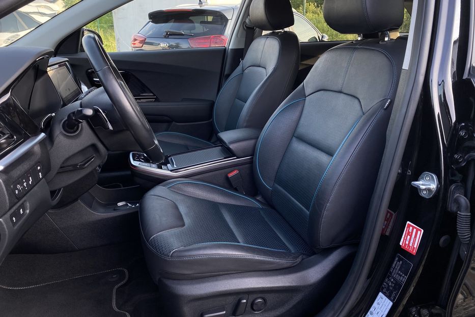 Продам Kia Niro 64Макс.компл.PrestigeЛюк 2021 года в Львове