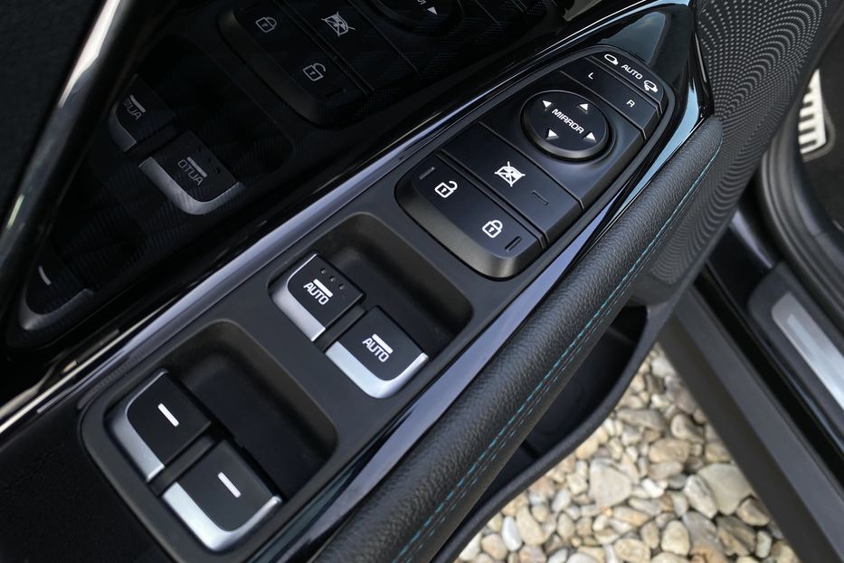 Продам Kia Niro 64Макс.компл.PrestigeЛюк 2021 года в Львове