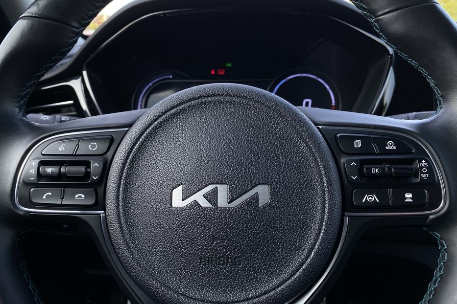 Продам Kia Niro 64Макс.компл.PrestigeЛюк 2021 года в Львове