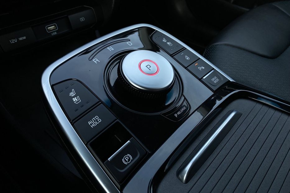 Продам Kia Niro 64Макс.компл.PrestigeЛюк 2021 года в Львове