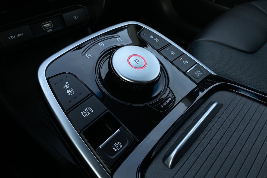 Продам Kia Niro 64Макс.компл.PrestigeЛюк 2021 года в Львове