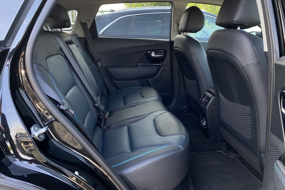 Продам Kia Niro 64Макс.компл.PrestigeЛюк 2021 года в Львове