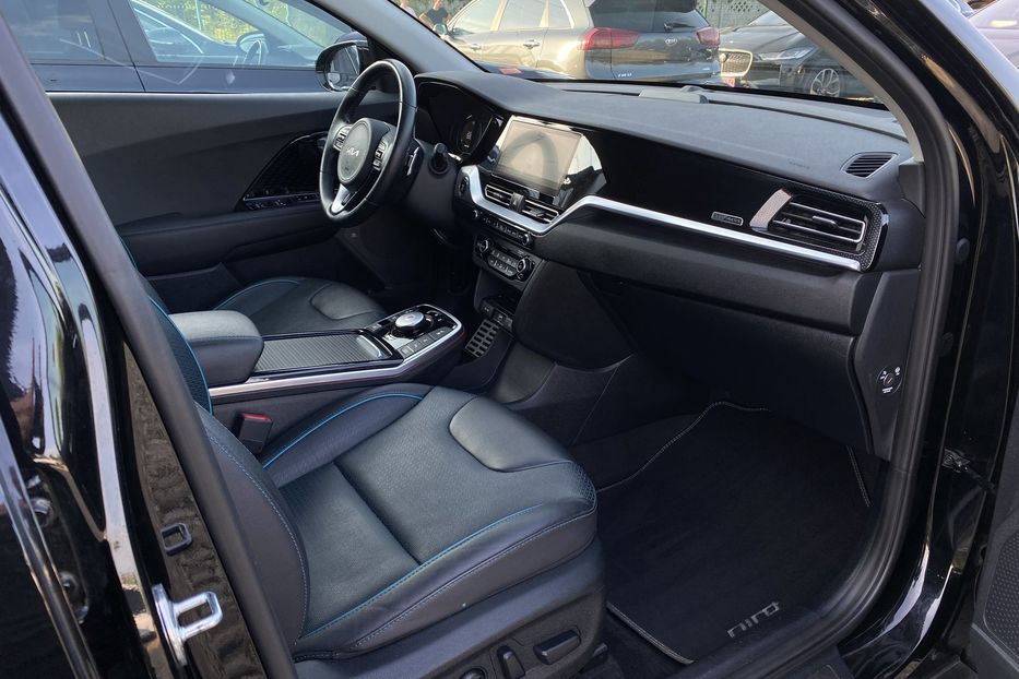 Продам Kia Niro 64Макс.компл.PrestigeЛюк 2021 года в Львове