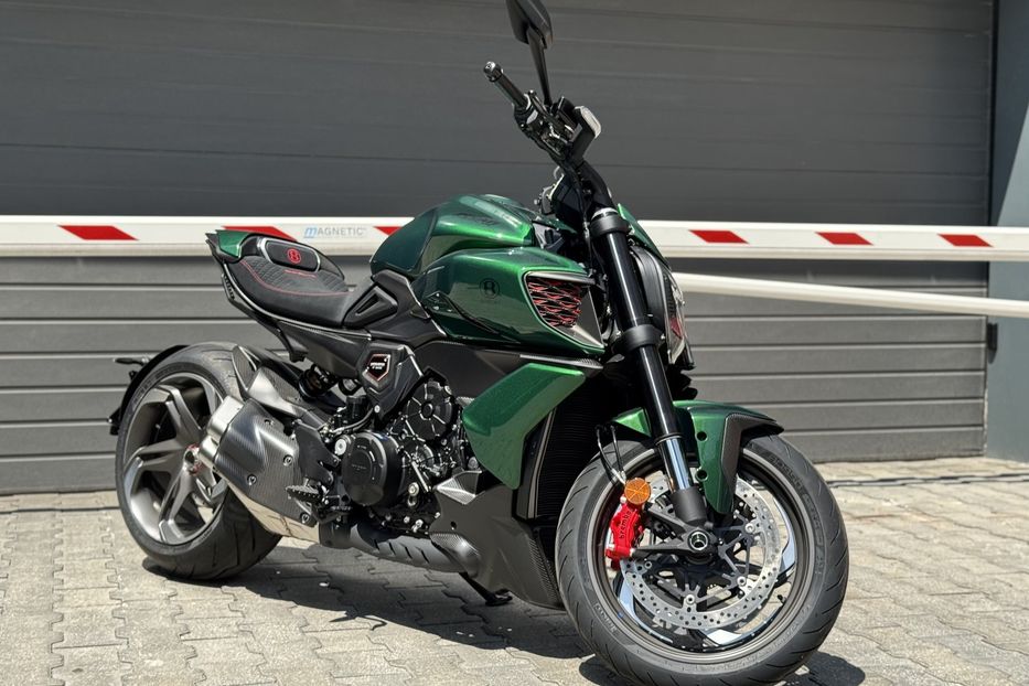 Продам Мотоциклы Все Ducati Diavel for Bentley 2024 года в Киеве