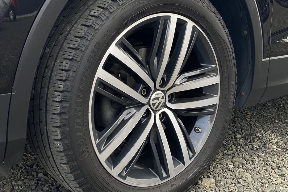 Продам Volkswagen Tiguan 2016 года в Луцке