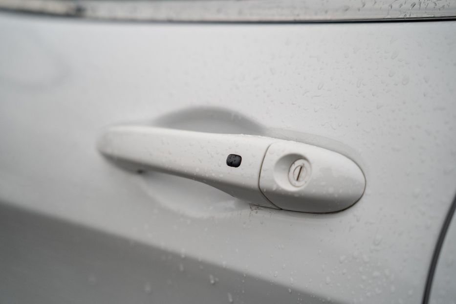 Продам Jeep Cherokee Latitude Plus 2019 года в Черновцах