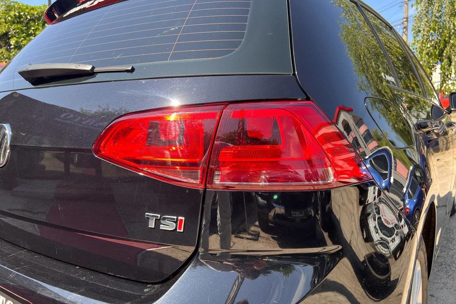 Продам Volkswagen Golf VII 2015 года в Черновцах