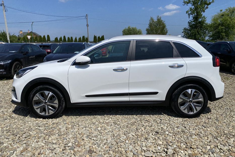 Продам Kia Niro 64 kWh Макс. РЕЗЕРВ 2022 года в Львове