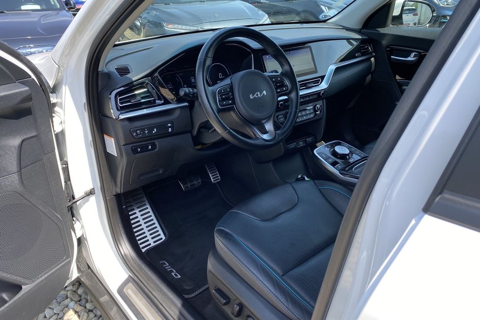 Продам Kia Niro 64 kWh Макс. РЕЗЕРВ 2022 года в Львове