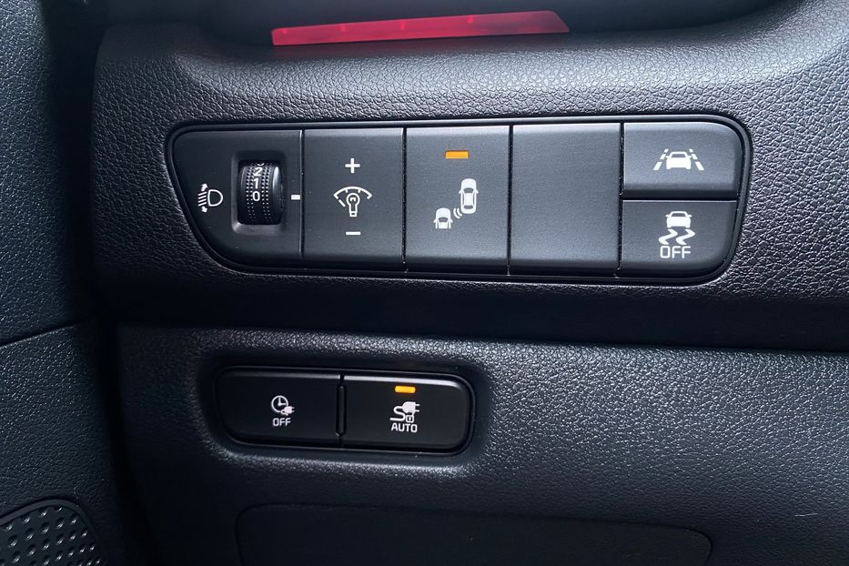 Продам Kia Niro 64 kWh Макс. РЕЗЕРВ 2022 года в Львове