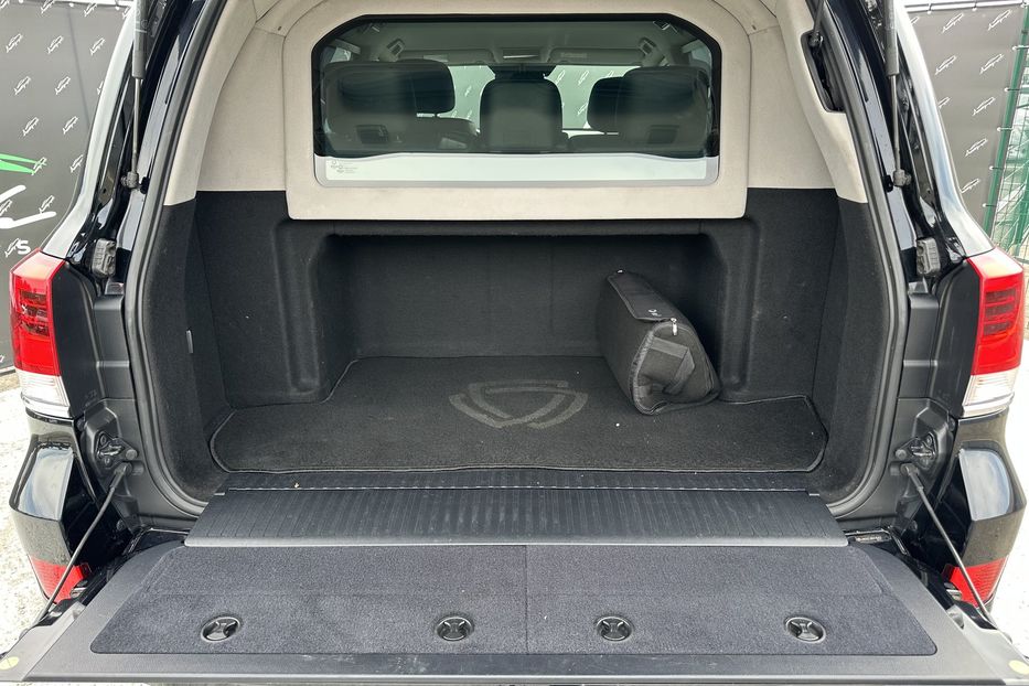 Продам Toyota Land Cruiser 200 Armored RIDA B6+ 2017 года в Киеве