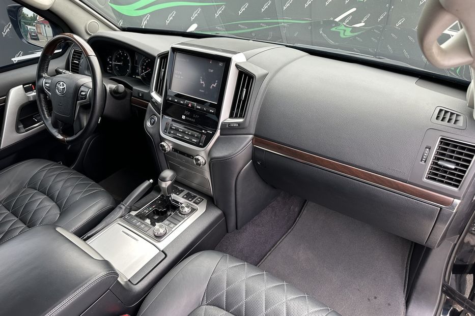Продам Toyota Land Cruiser 200 Armored RIDA B6+ 2017 года в Киеве