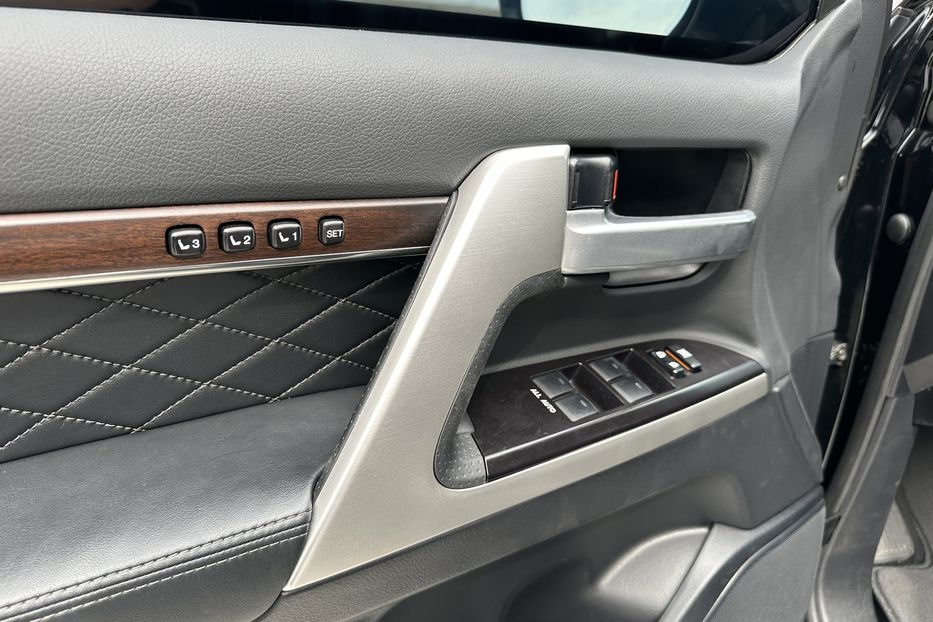 Продам Toyota Land Cruiser 200 Armored RIDA B6+ 2017 года в Киеве