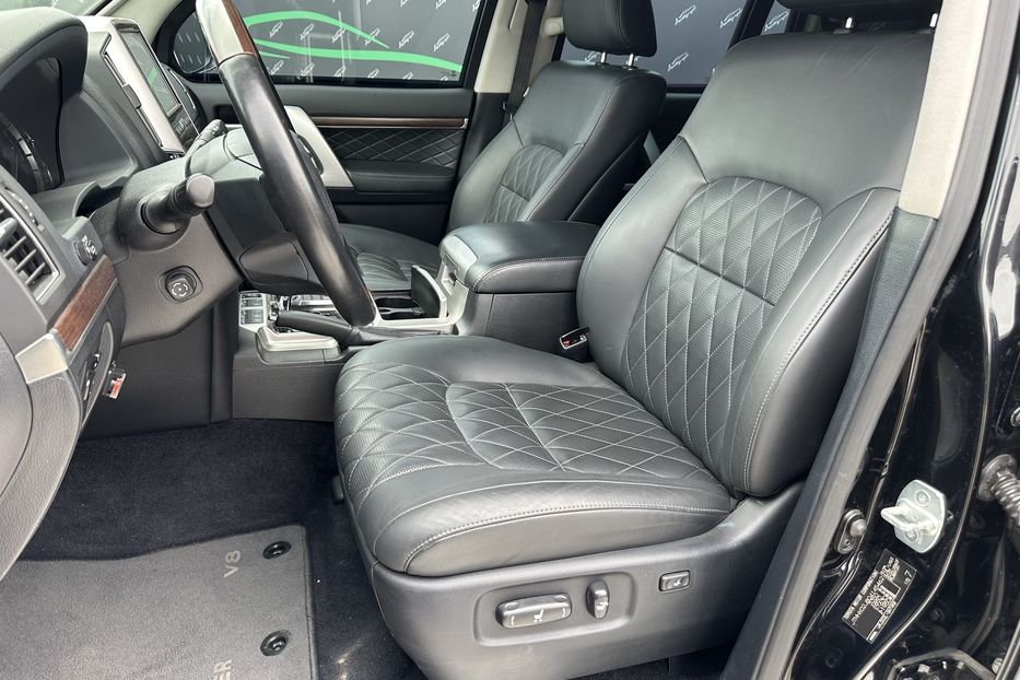 Продам Toyota Land Cruiser 200 Armored RIDA B6+ 2017 года в Киеве