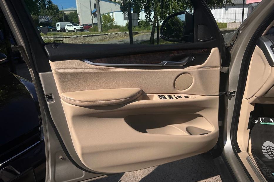 Продам BMW X5 2014 года в Черновцах