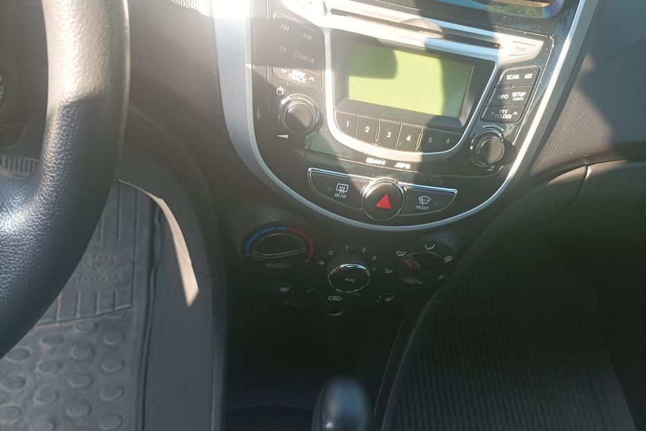 Продам Hyundai Accent  офицал 2012 года в Одессе