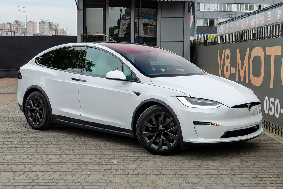 Продам Tesla Model X Long Range 2023 года в Киеве