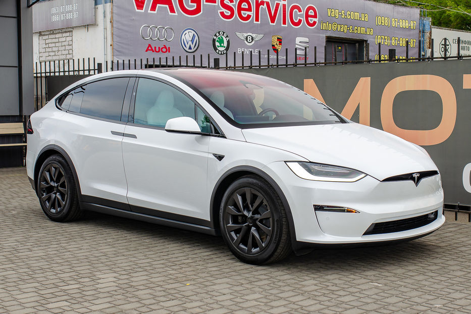 Продам Tesla Model X Long Range 2023 года в Киеве