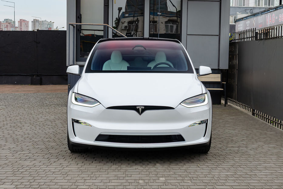 Продам Tesla Model X Long Range 2023 года в Киеве