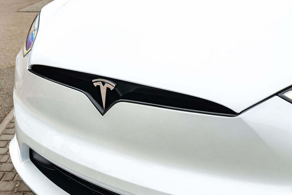 Продам Tesla Model X Long Range 2023 года в Киеве