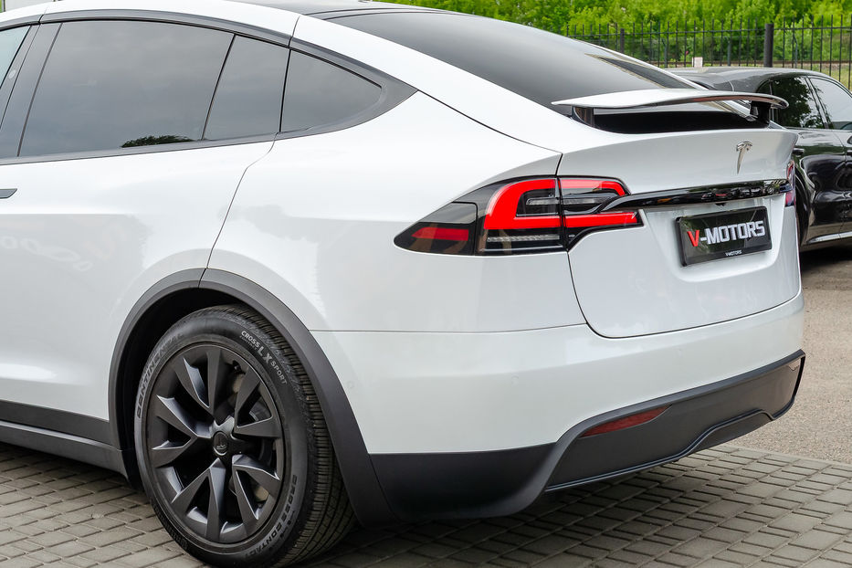 Продам Tesla Model X Long Range 2023 года в Киеве