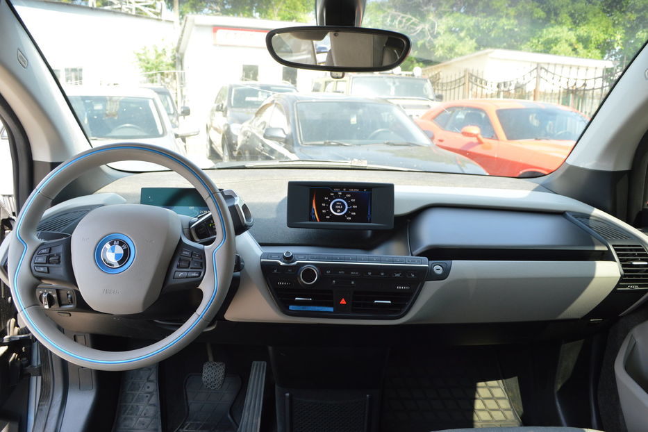 Продам BMW I3 2015 года в Одессе