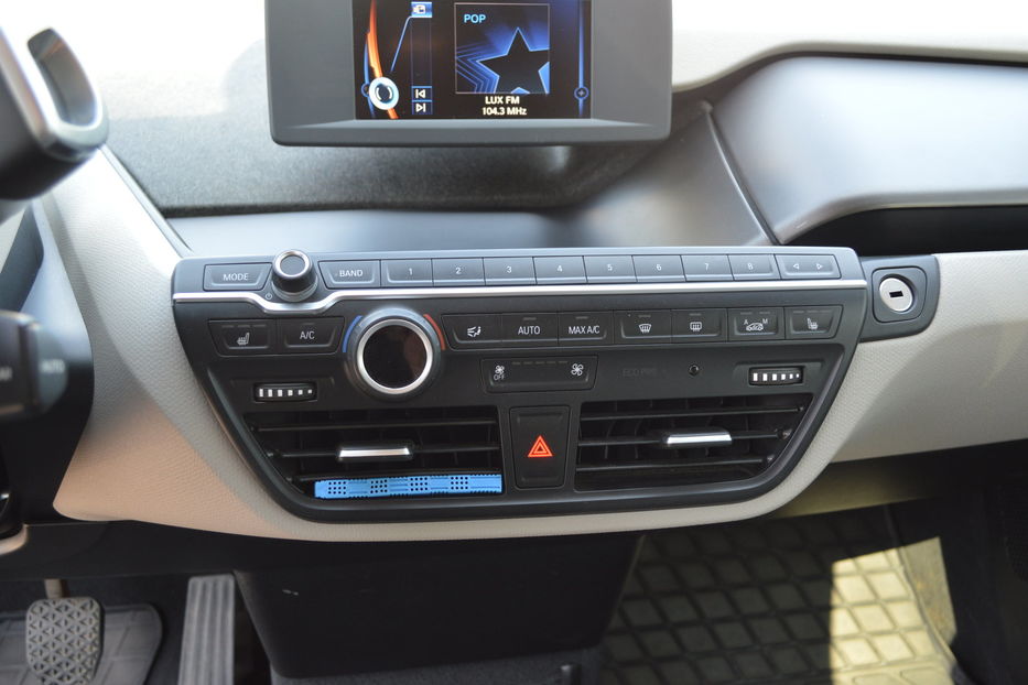 Продам BMW I3 2015 года в Одессе