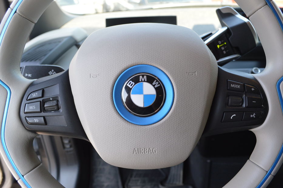 Продам BMW I3 2015 года в Одессе