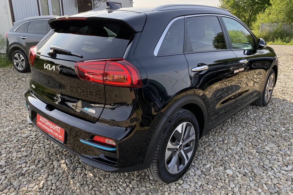 Продам Kia Niro 64кВт Макс.компл.Prestige 2022 года в Львове