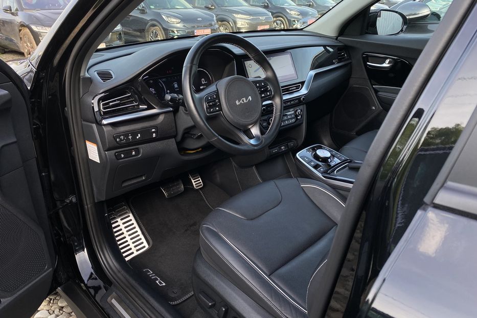 Продам Kia Niro 64кВт Макс.компл.Prestige 2022 года в Львове