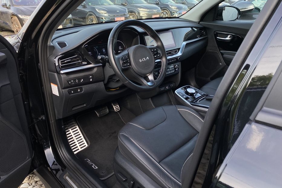 Продам Kia Niro 64кВт Макс.компл.Prestige 2022 года в Львове
