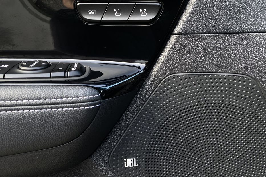 Продам Kia Niro 64кВт Макс.компл.Prestige 2022 года в Львове