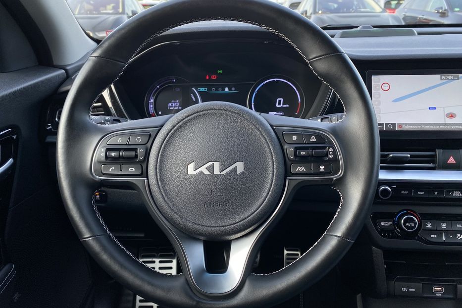 Продам Kia Niro 64кВт Макс.компл.Prestige 2022 года в Львове