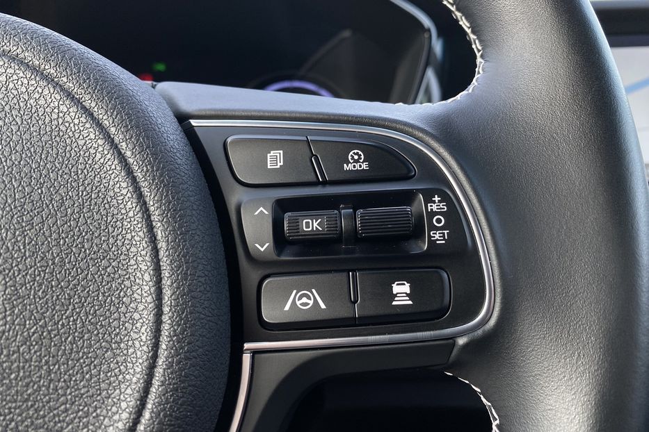 Продам Kia Niro 64кВт Макс.компл.Prestige 2022 года в Львове
