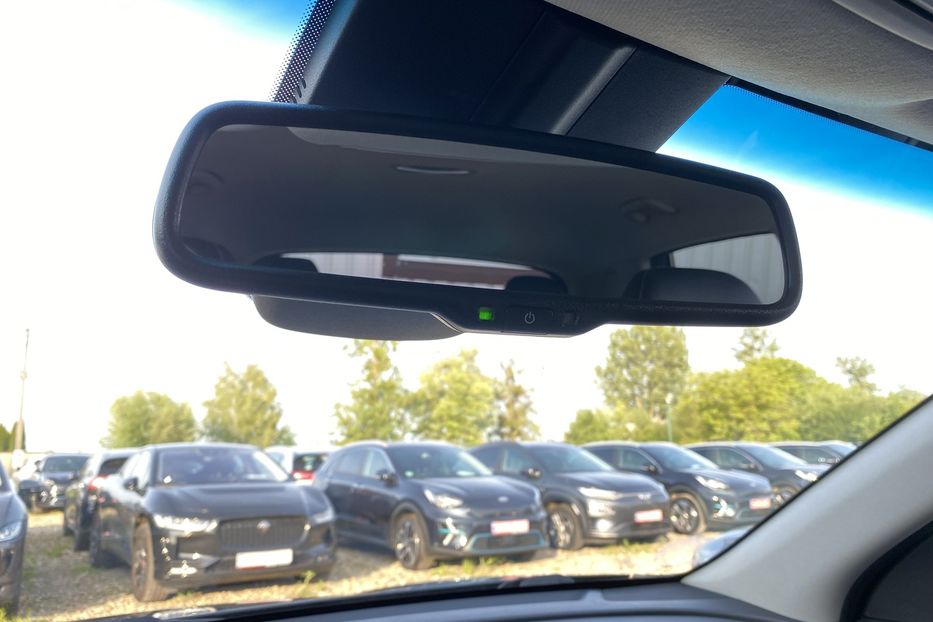 Продам Kia Niro 64кВт Макс.компл.Prestige 2022 года в Львове