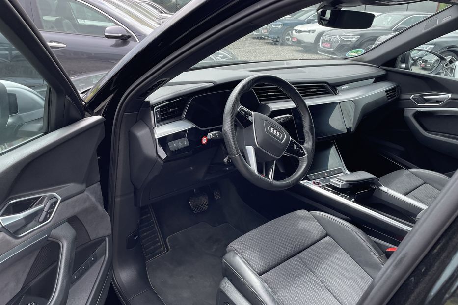 Продам Audi E-Tron e-tron S 370kW 2022 года в Львове