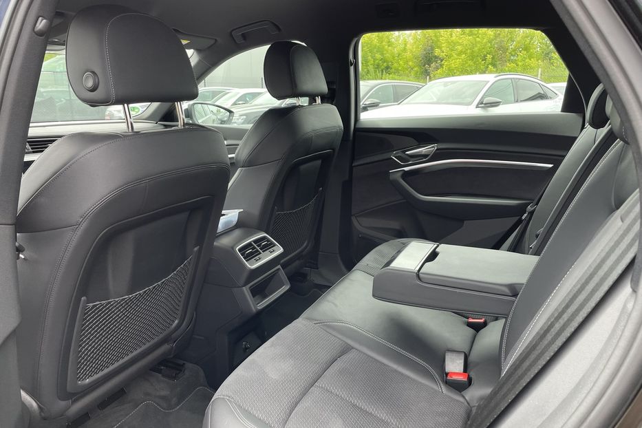 Продам Audi E-Tron e-tron S 370kW 2022 года в Львове