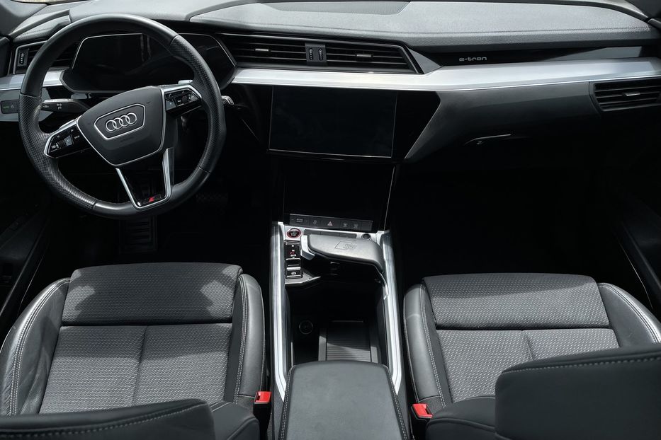 Продам Audi E-Tron e-tron S 370kW 2022 года в Львове