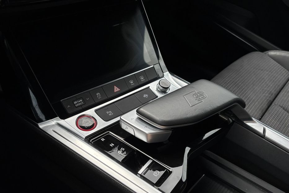 Продам Audi E-Tron e-tron S 370kW 2022 года в Львове