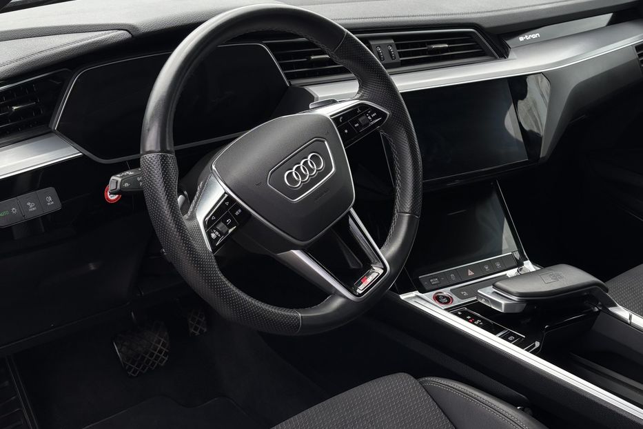 Продам Audi E-Tron e-tron S 370kW 2022 года в Львове