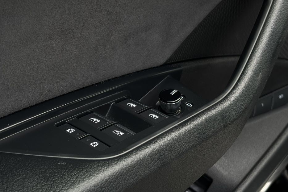 Продам Audi E-Tron e-tron S 370kW 2022 года в Львове