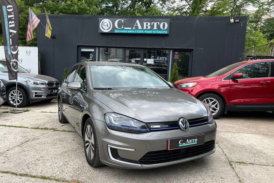 Продам Volkswagen e-Golf 2014 года в Черновцах