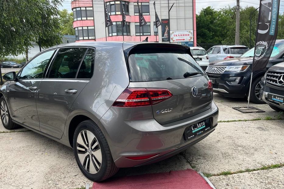 Продам Volkswagen e-Golf 2014 года в Черновцах
