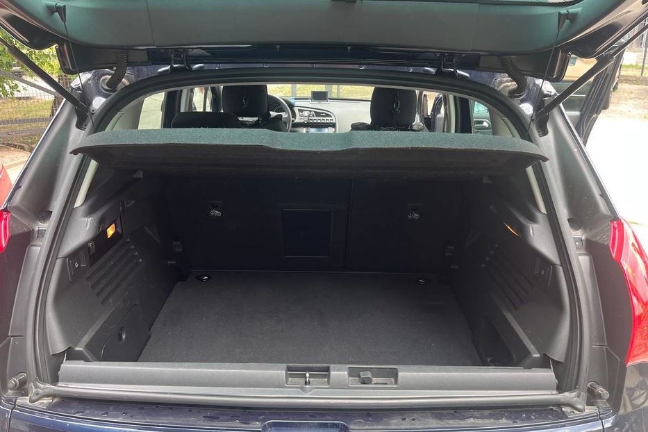 Продам Peugeot 3008 2011 года в Черновцах