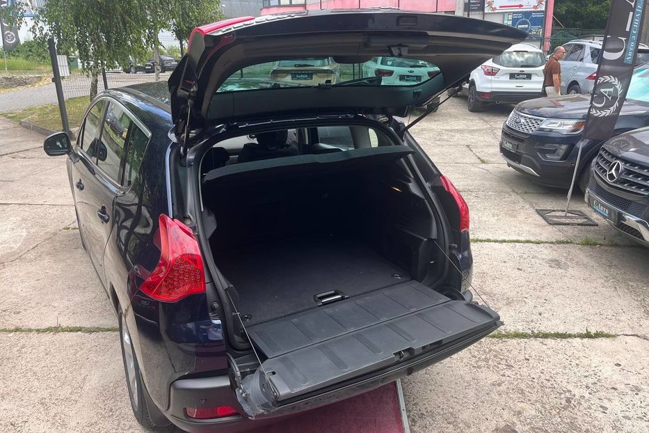 Продам Peugeot 3008 2011 года в Черновцах