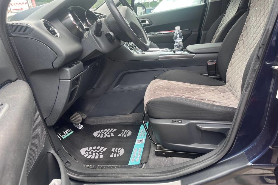Продам Peugeot 3008 2011 года в Черновцах