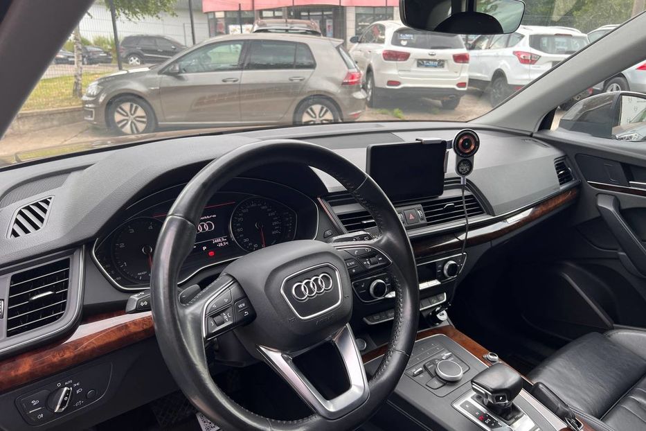 Продам Audi Q5 2017 года в Черновцах