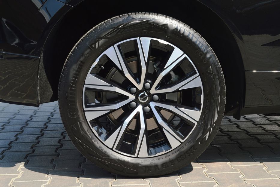 Продам Volvo XC60 MHEV 2023 года в Одессе