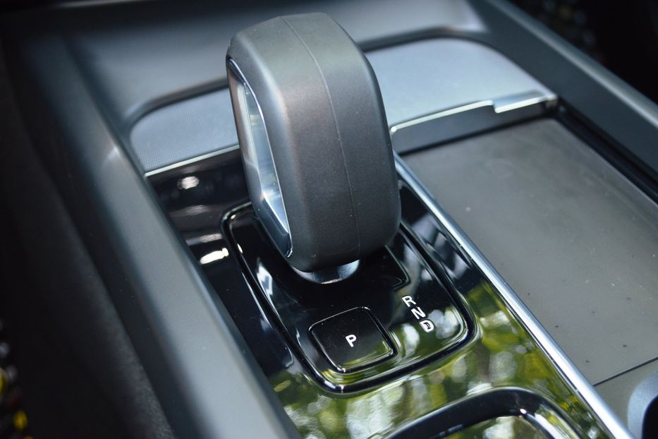 Продам Volvo XC60 MHEV 2023 года в Одессе