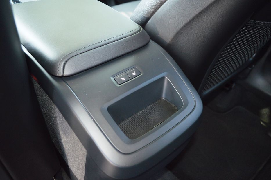 Продам Volvo XC60 MHEV 2023 года в Одессе